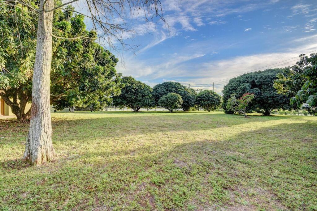 Ananda Farmhouse And Retreat. Lake Worth Beach Extérieur photo