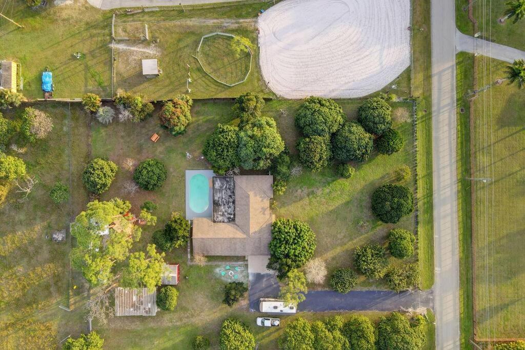 Ananda Farmhouse And Retreat. Lake Worth Beach Extérieur photo