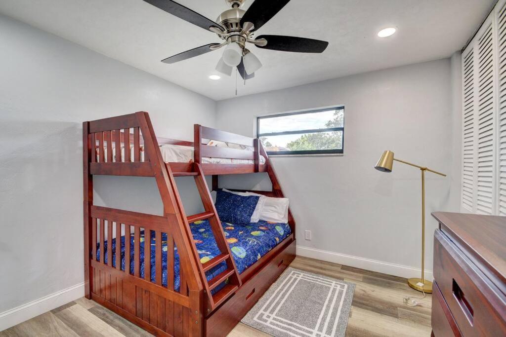 Ananda Farmhouse And Retreat. Lake Worth Beach Extérieur photo