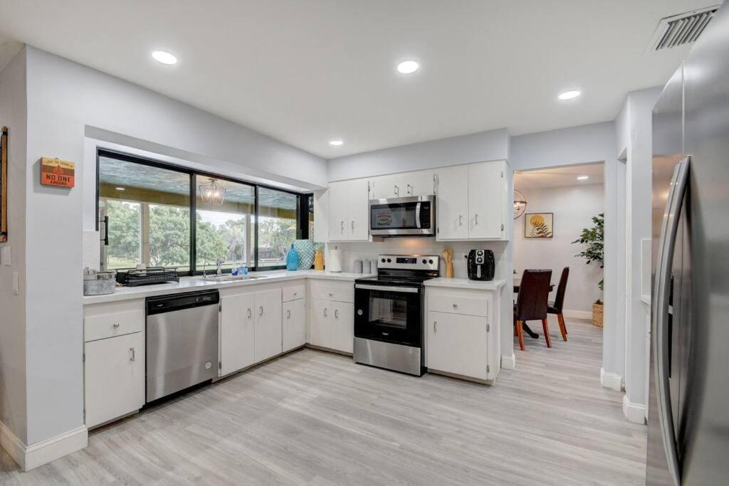 Ananda Farmhouse And Retreat. Lake Worth Beach Extérieur photo