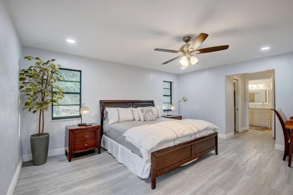 Ananda Farmhouse And Retreat. Lake Worth Beach Extérieur photo