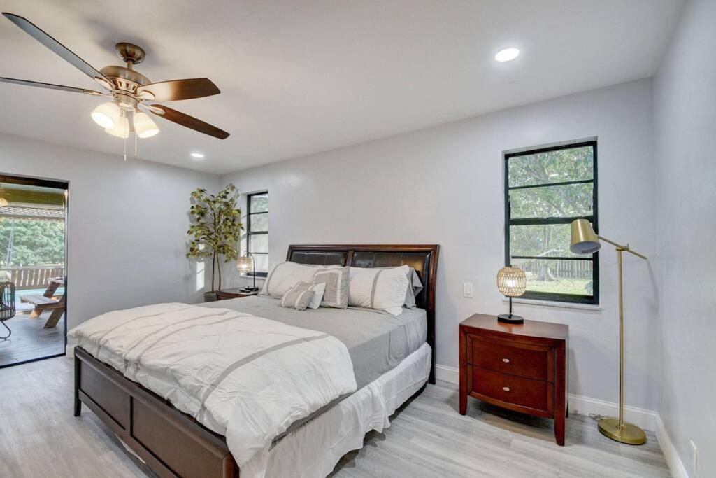 Ananda Farmhouse And Retreat. Lake Worth Beach Extérieur photo