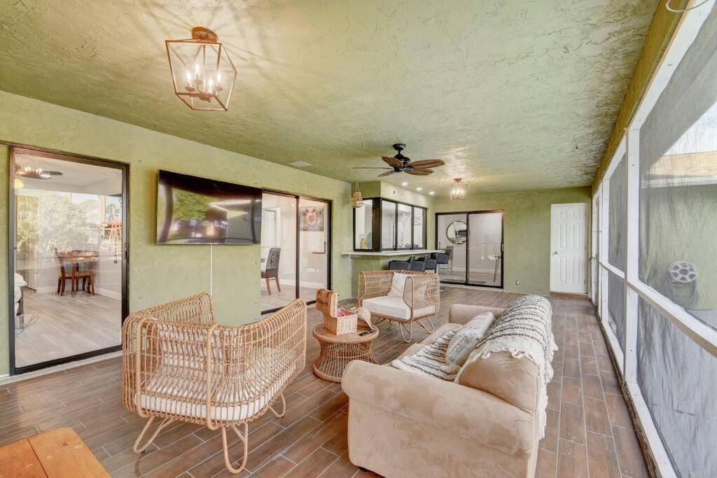Ananda Farmhouse And Retreat. Lake Worth Beach Extérieur photo