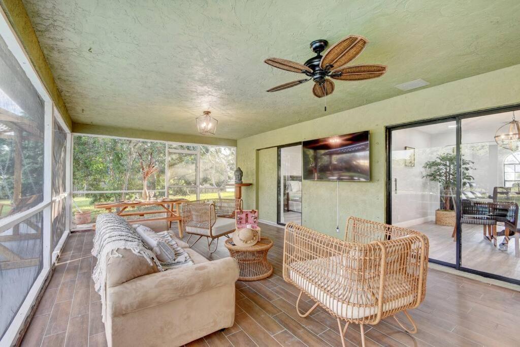 Ananda Farmhouse And Retreat. Lake Worth Beach Extérieur photo