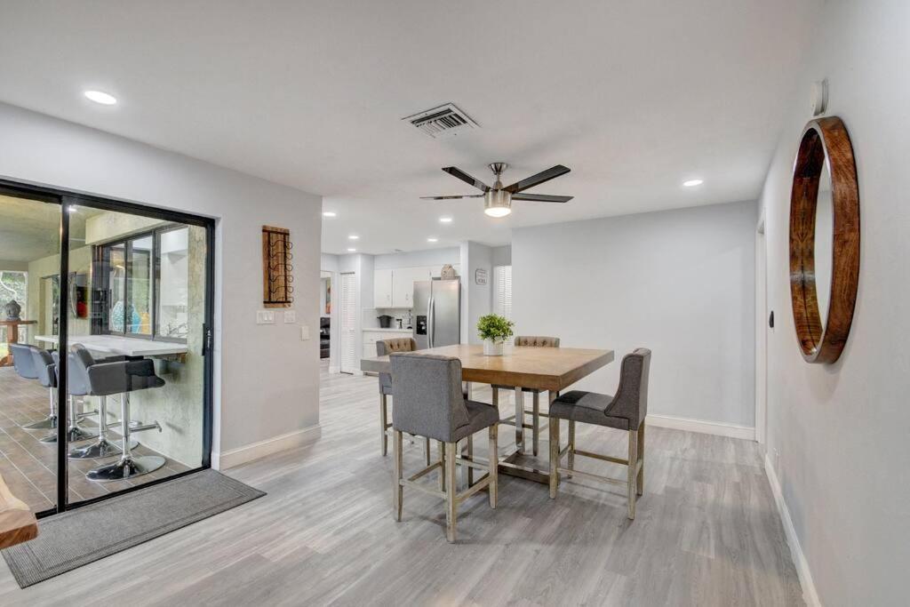 Ananda Farmhouse And Retreat. Lake Worth Beach Extérieur photo